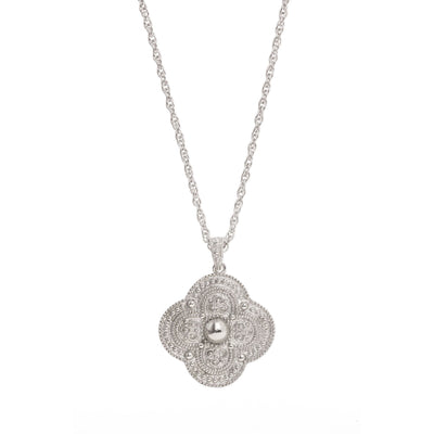 Quatrefoil Pendant Necklace in silver finish | Modern boho jewelry | Criscara